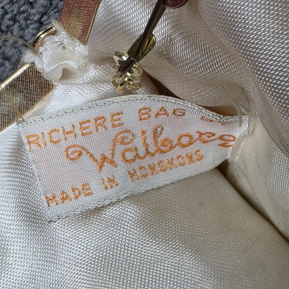 Vintage Richere by Walborg‎ White/Ivory Beaded Floral Kiss Lock Clutch